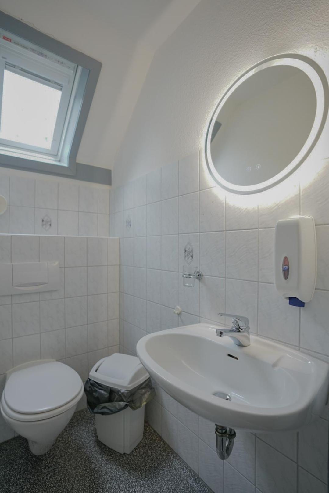Ferienhaus "Baeren Ecke" Am See Im Bergland Kirchheim  Exteriör bild